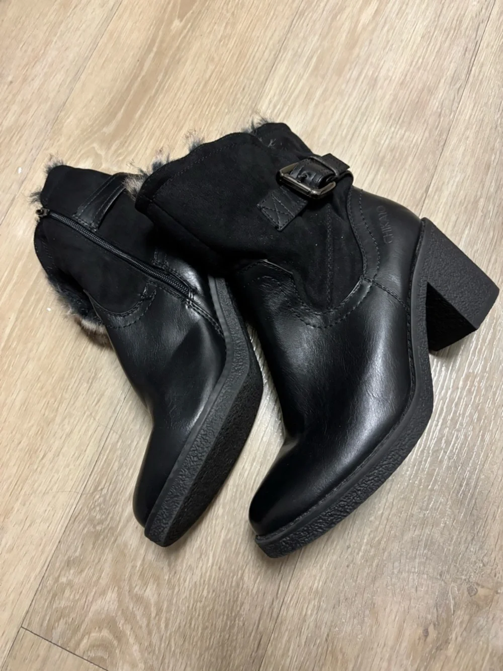 Black Faux-Fur Ankle‎ Winter Boots for Women